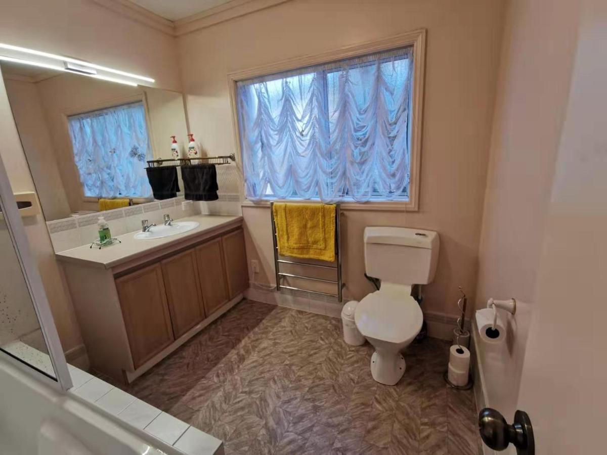 Large Private Room In Modern Stylish House Dunedin Dış mekan fotoğraf